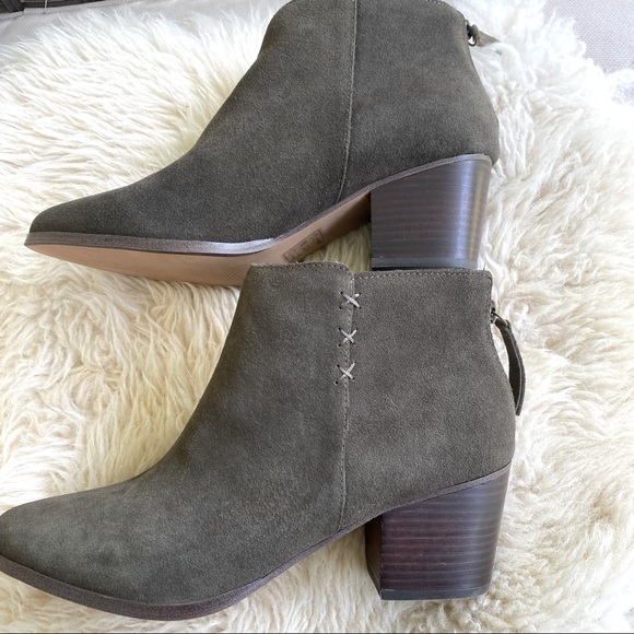 Womens Ankle Boots - Picture 2 of 16